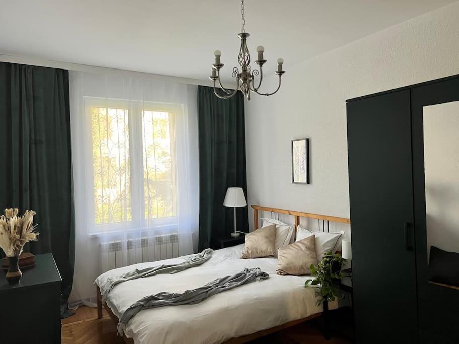 Appartement Groundfloor Rahmaninov à Bucarest Extérieur photo